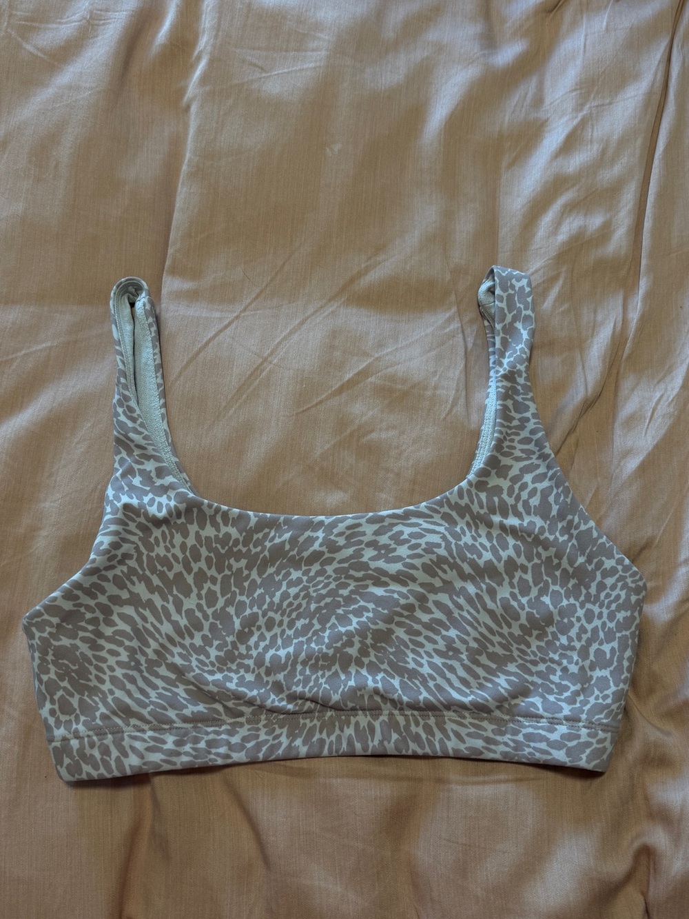 Vuori Square Neck Sports Bra M